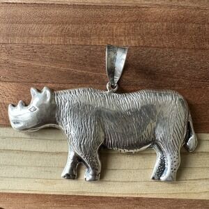 Vintage‎ Pendant 2.4 Inch Rhinoceros Textured Puffy Safari 925 Sterling 13.4g